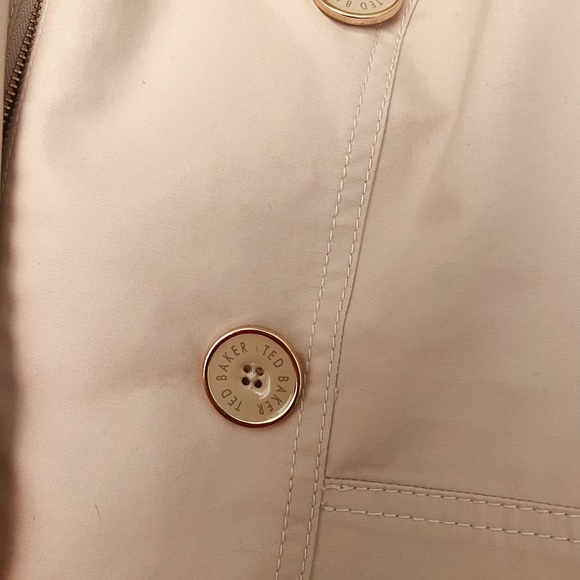 ⭐️ Ted Baker Boxy Crop Trench Jacket - Picture 9 of 13